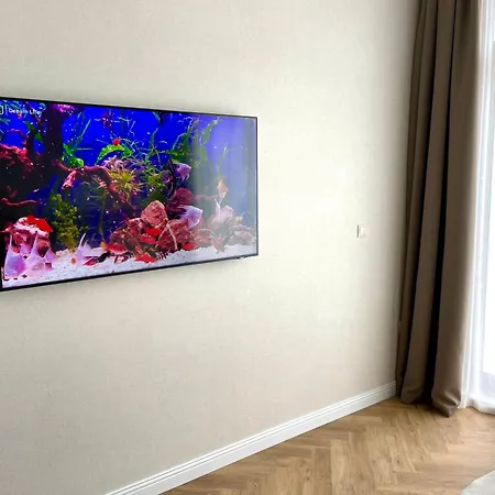 Coral Bay - Beachfront With Free Parking Apartmán *