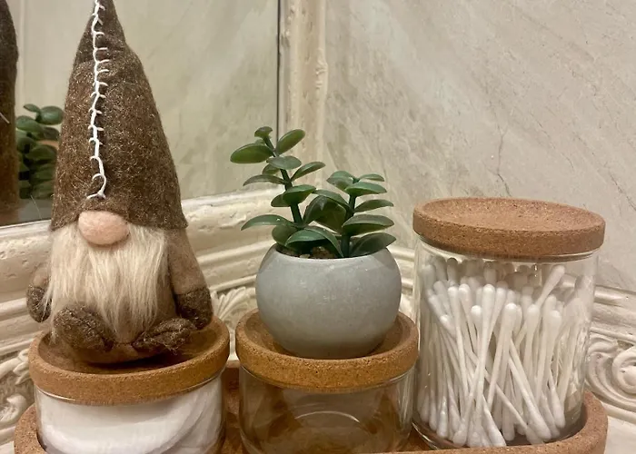 Coral Bay - Beachfront With Free Parking Appartamento *