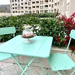 Coral Bay - Beachfront With Free Parking Appartement Varna